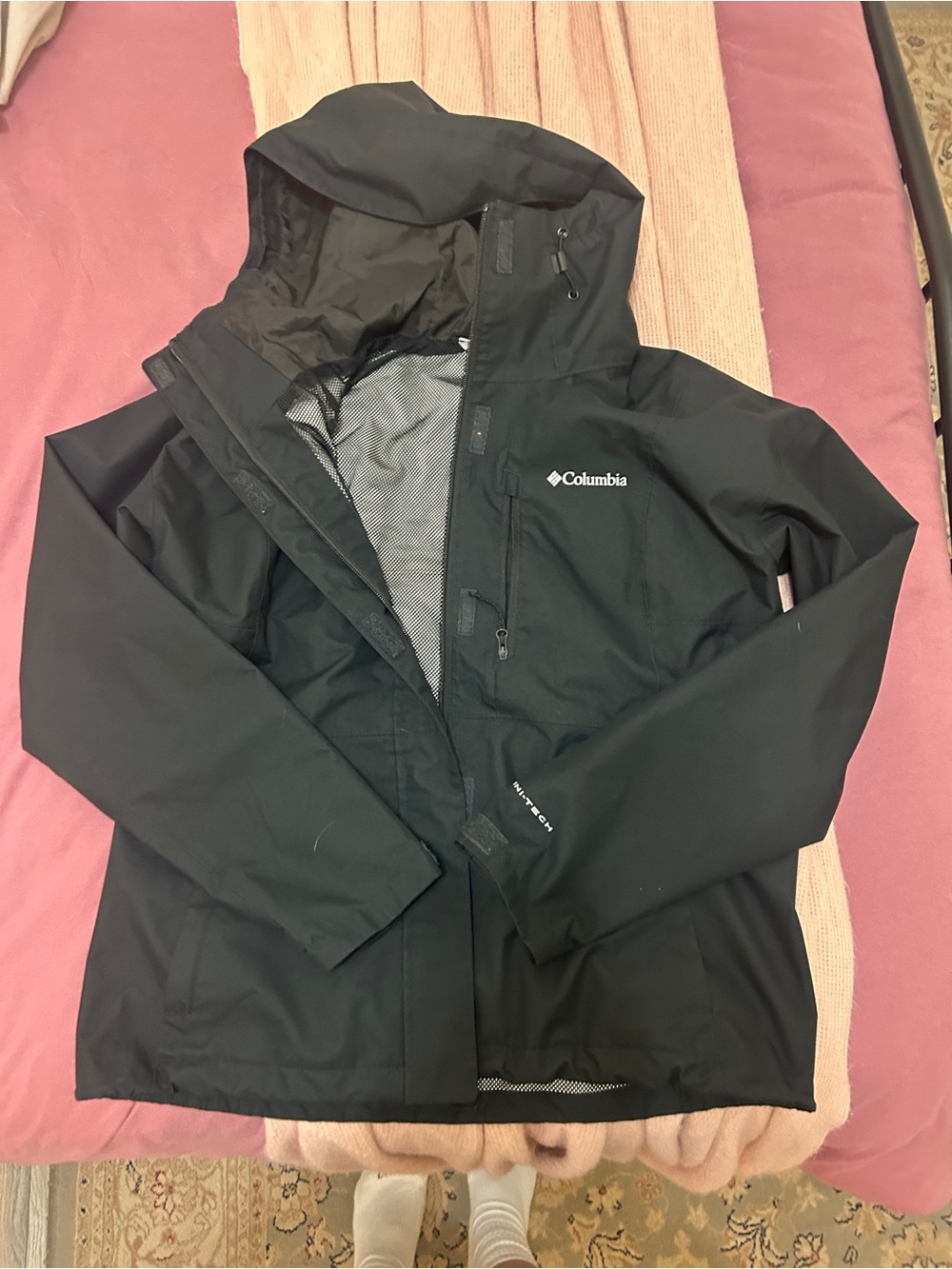 Columbia Black Waterproof Hooded Jacket M